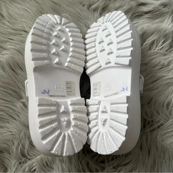 FREE PEOPLE Karlie Buckle Clog Size 7 NWOT - Picture 7 of 12